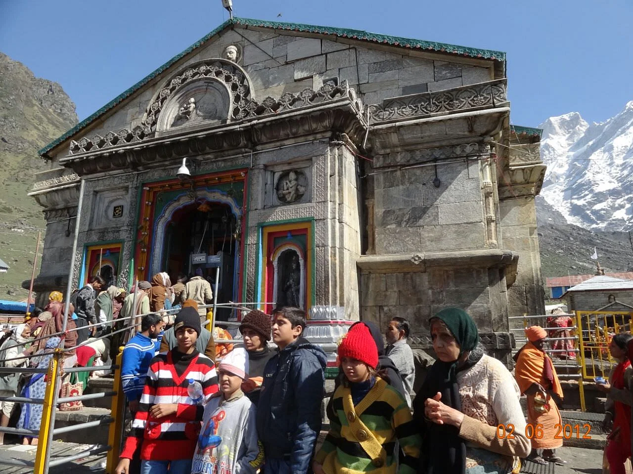 Facts About Kedarnath Temple In Hindi: केदारनाथ मंदिर के बारे में अजीबोगरीब बातें और तथ्य